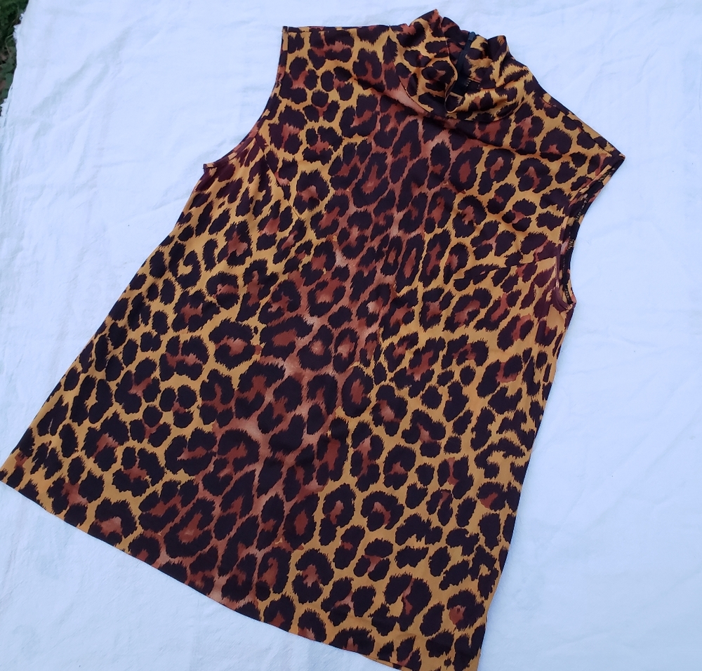 Vintage 60's/70's Mod Leopard Print Mock Neck Back Zipped Sleeveless Top